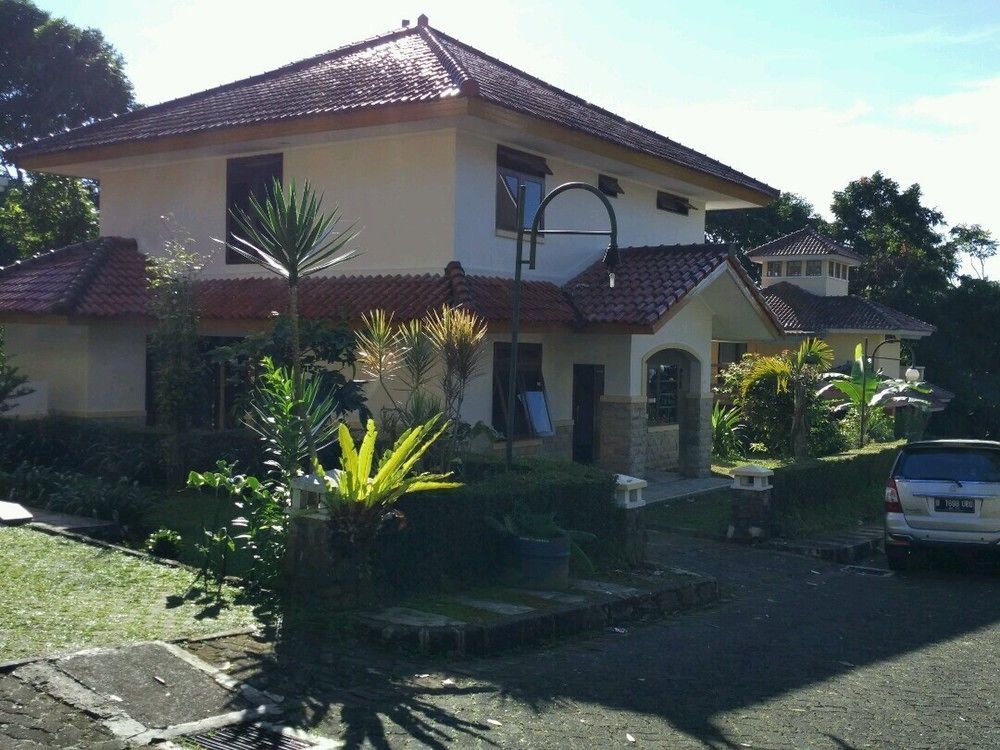 Villa Sabrina Bumi Ciherang Panjaweujan Eksteriør billede